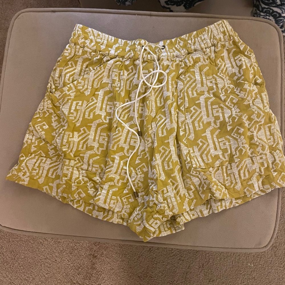 Elevenses Mustard and White Patterned Athletic Shorts